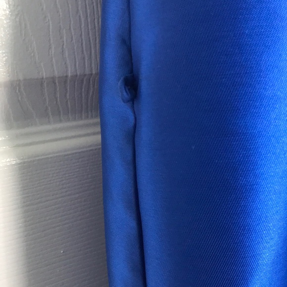 Gorgeous Women’s Royal Blue formal prom party gown in size4 - Picture 9 of 17